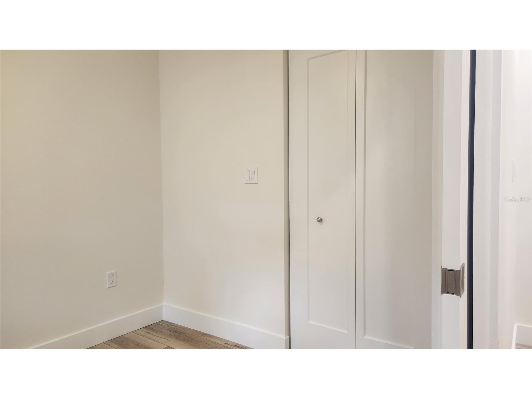 2117 5th Street #FRONT HOUSE Sarasota FL 34237 A4693806 image24