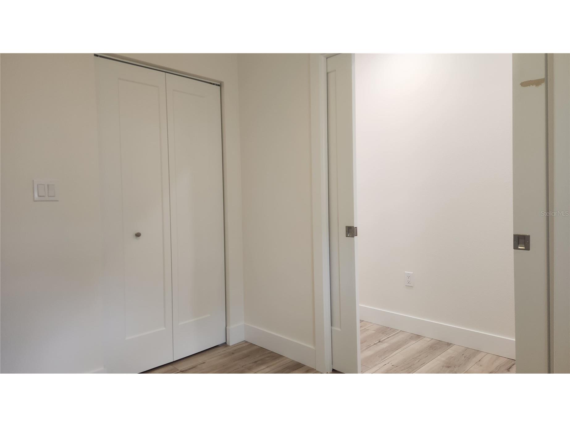 2117 5th Street #FRONT HOUSE Sarasota FL 34237 A4693806 image25