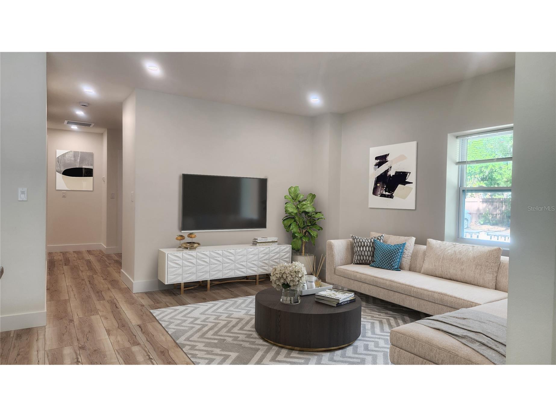 2117 5th Street #FRONT HOUSE Sarasota FL 34237 A4693806 image5