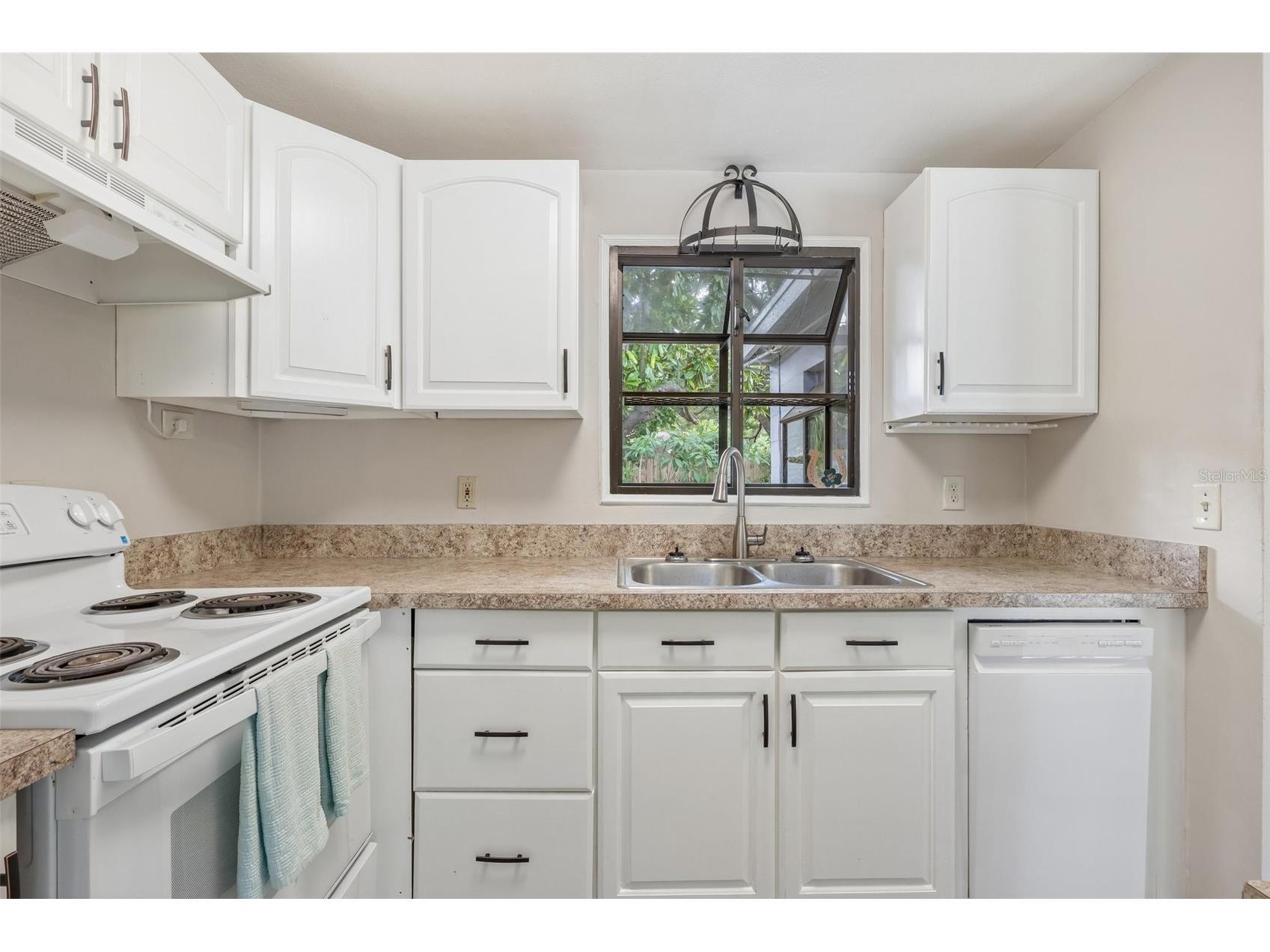 2117 Barcelona Drive Clearwater FL 33764 TB8518683 image10