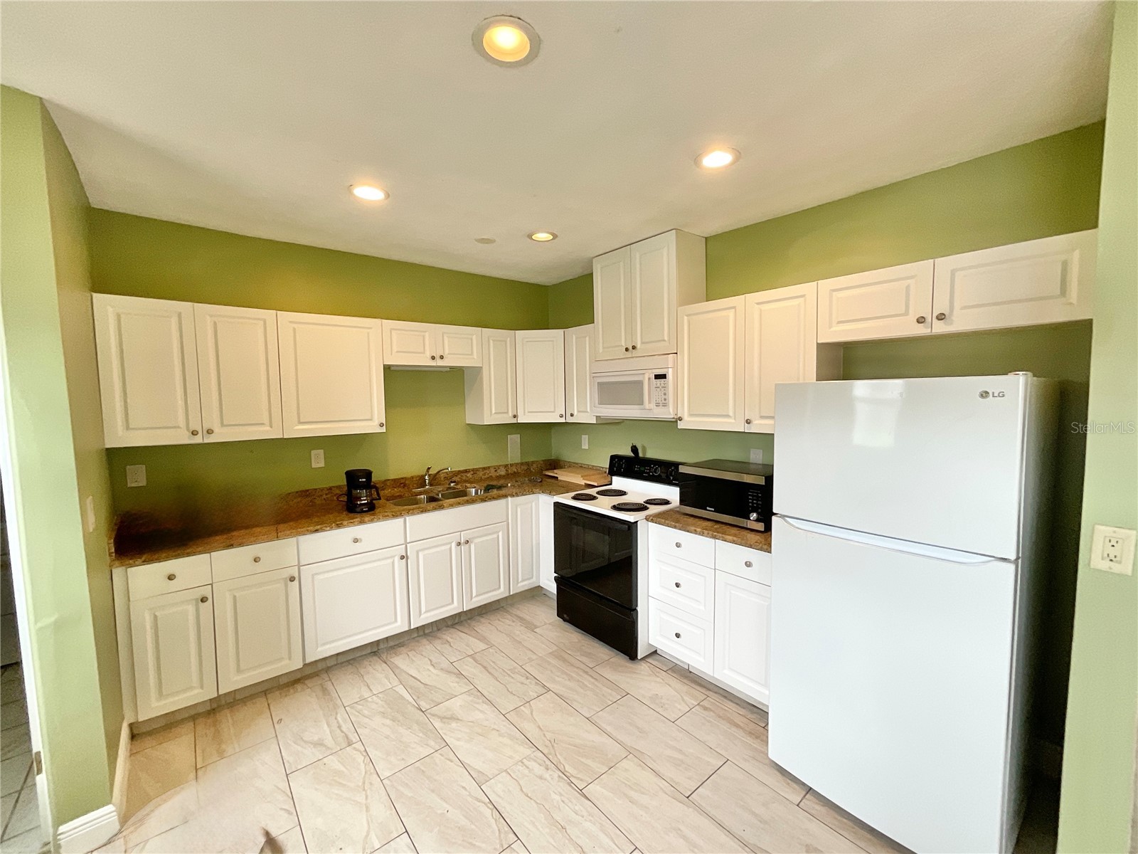 2117 Calusa Trail Holiday FL 34690 TB8517730 image3