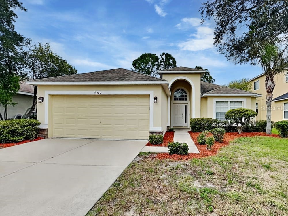 2117 Colville Chase Drive Ruskin FL 33570 T3496872 image1