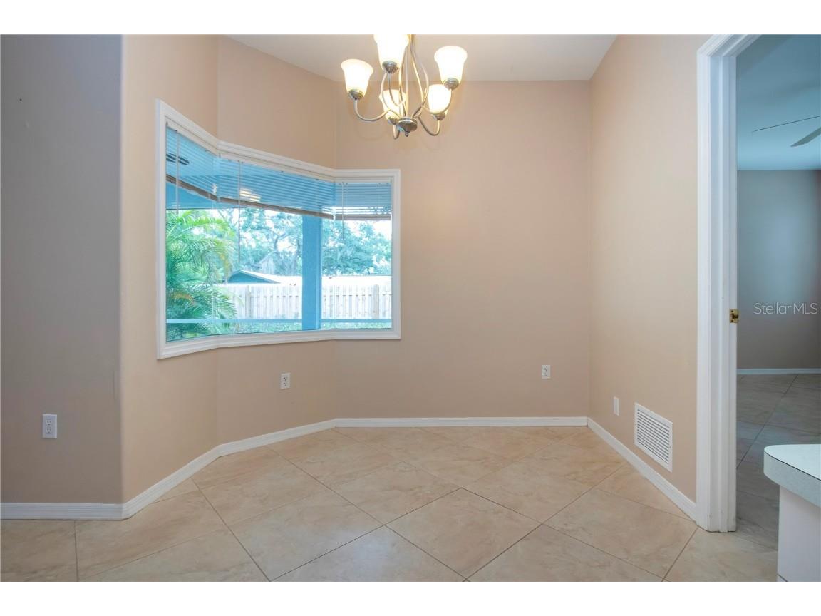 2117 Huntington Avenue Sarasota FL 34232 A4670887 image16