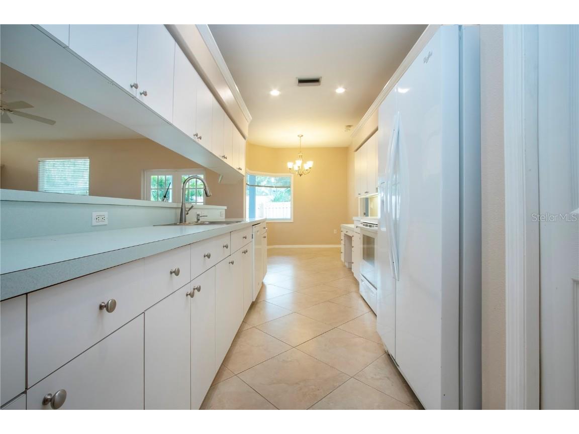 2117 Huntington Avenue Sarasota FL 34232 A4670887 image20