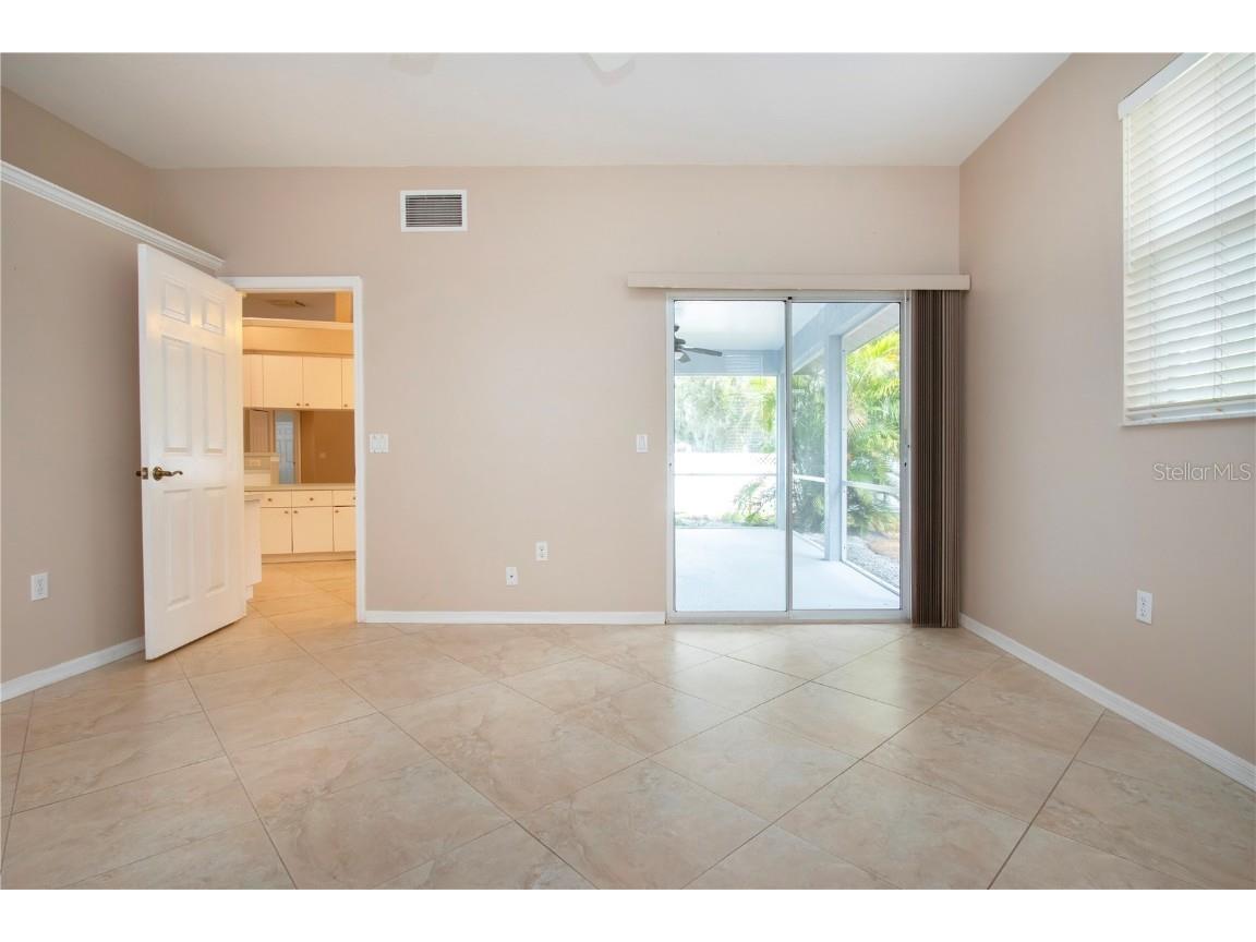 2117 Huntington Avenue Sarasota FL 34232 A4670887 image23