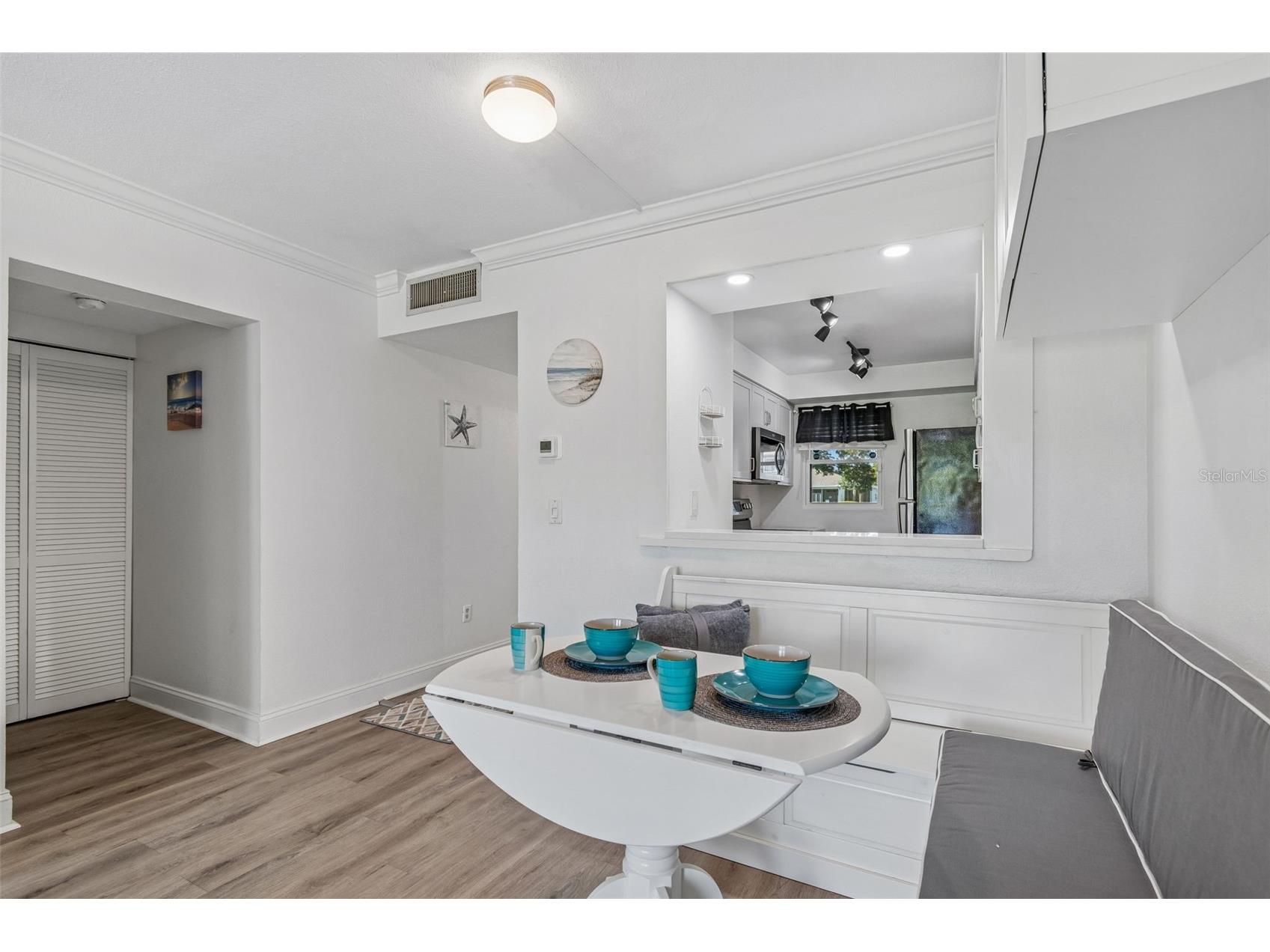 2117 Lakewood Club Drive S #7-N Saint Petersburg FL 33712 L4963098 image17