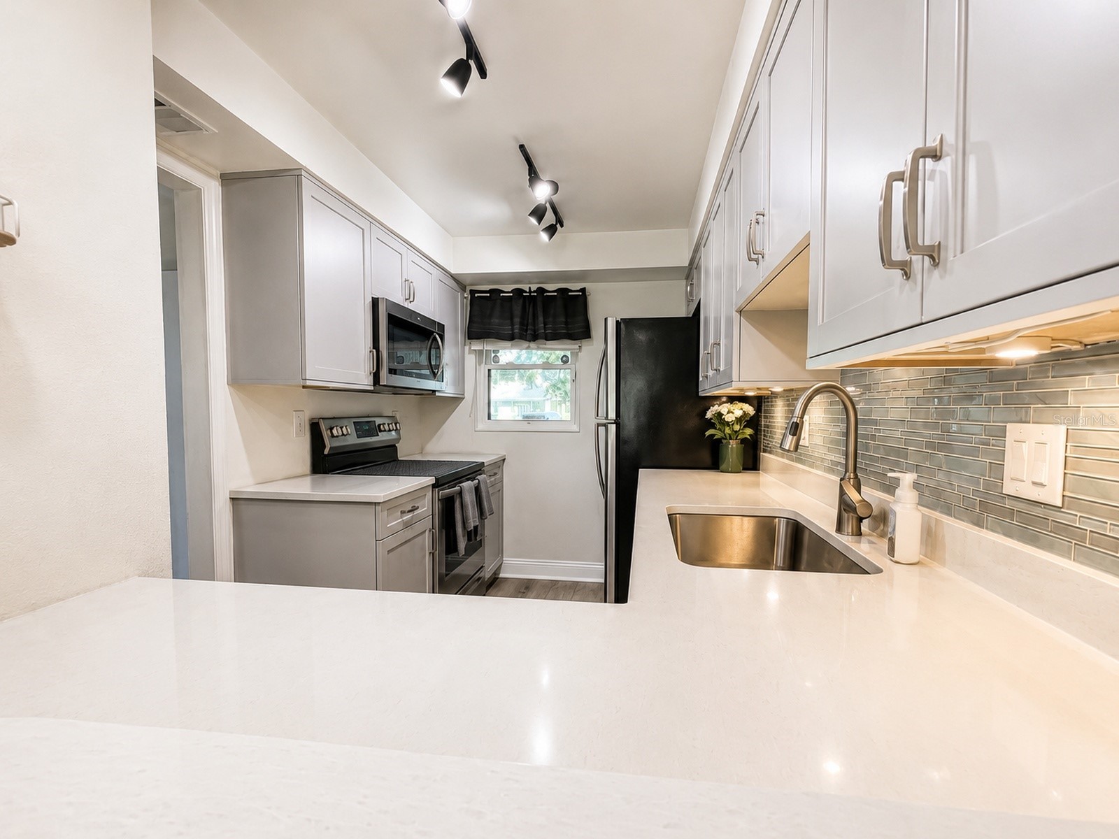 2117 Lakewood Club Drive S #7-N Saint Petersburg FL 33712 L4963098 image19