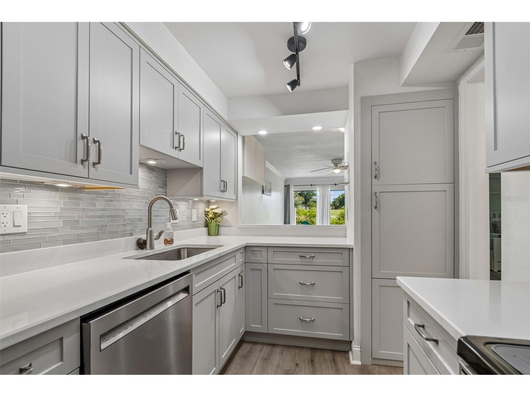 2117 Lakewood Club Drive S #7-N Saint Petersburg FL 33712 L4963098 image21