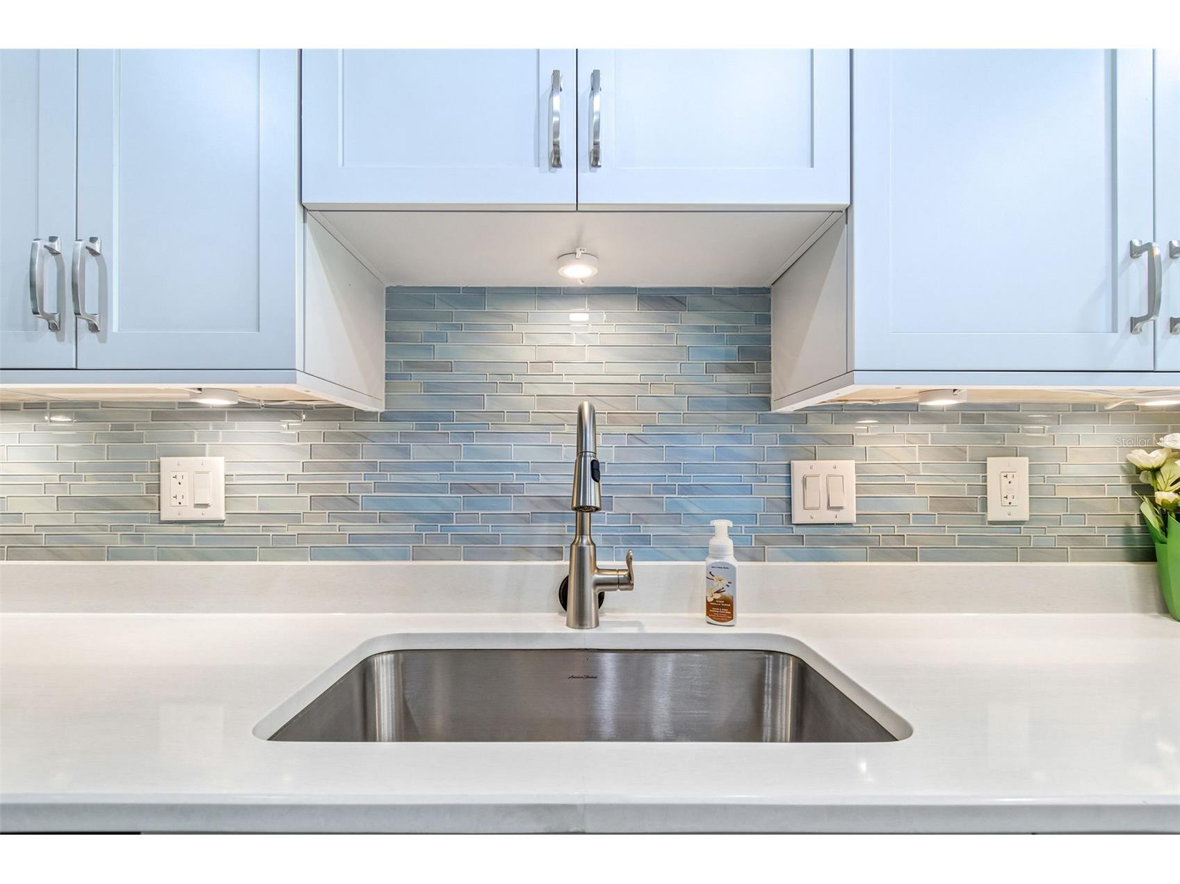 2117 Lakewood Club Drive S #7-N Saint Petersburg FL 33712 L4963098 image25