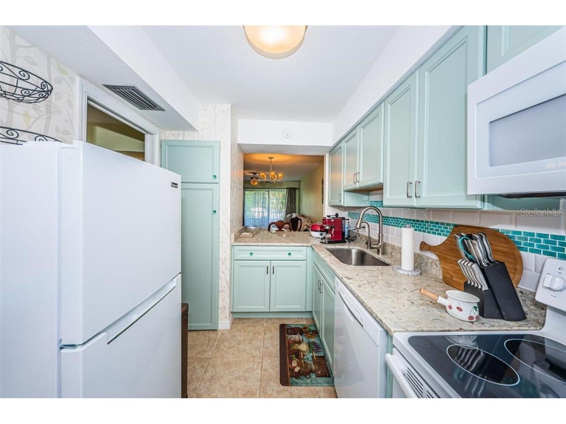 2117 Lakewood Club Drive S #7K Saint Petersburg FL 33712 TB8384511 image19