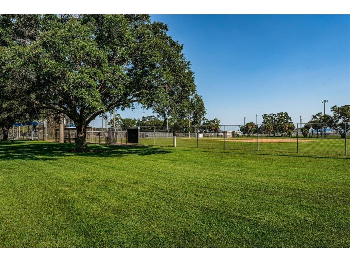 2117 Lakewood Club Drive S #7K Saint Petersburg FL 33712 TB8384511 image42