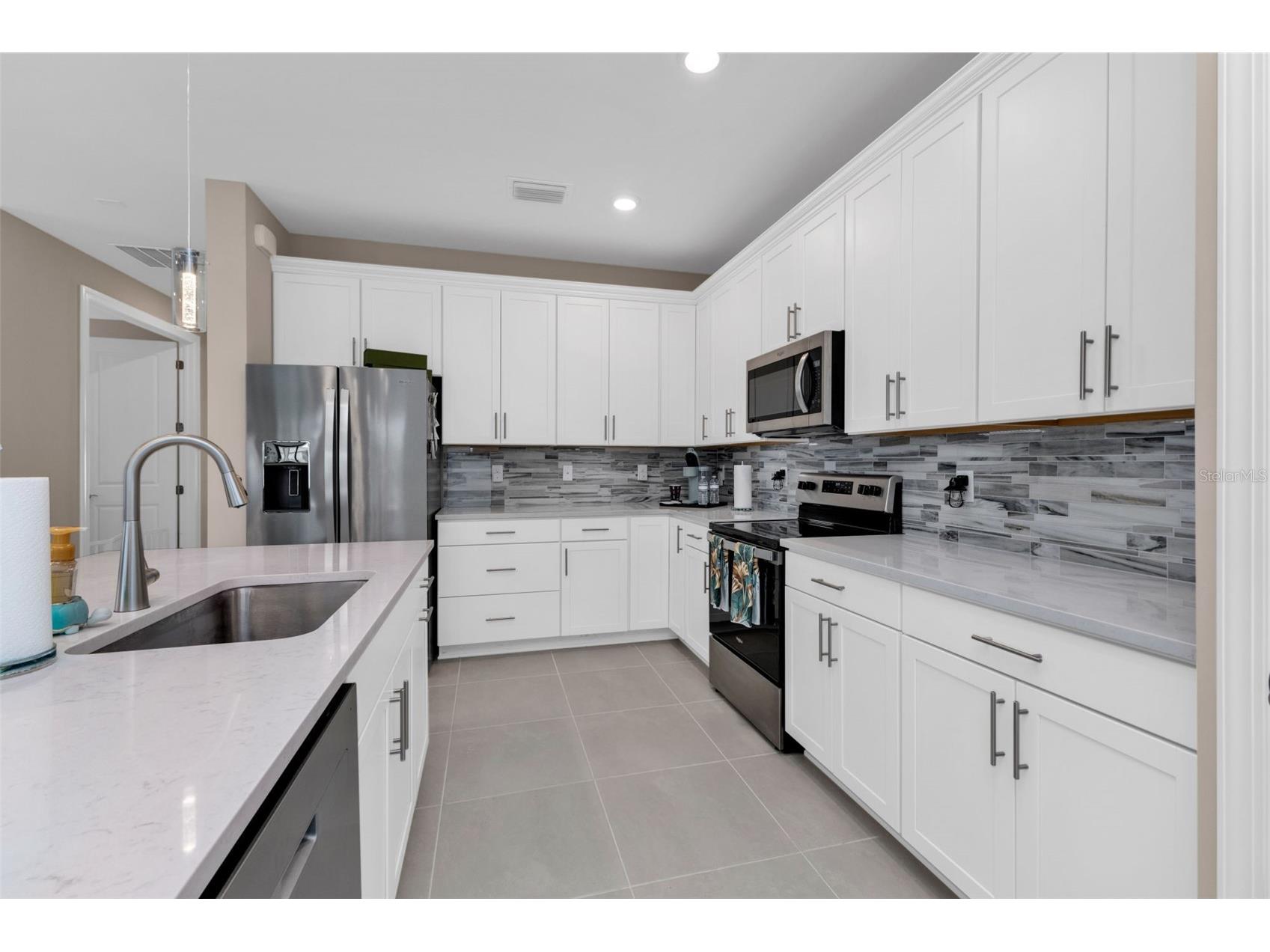 2117 Laurifolia Court North Port FL 34289 C7523554 image8