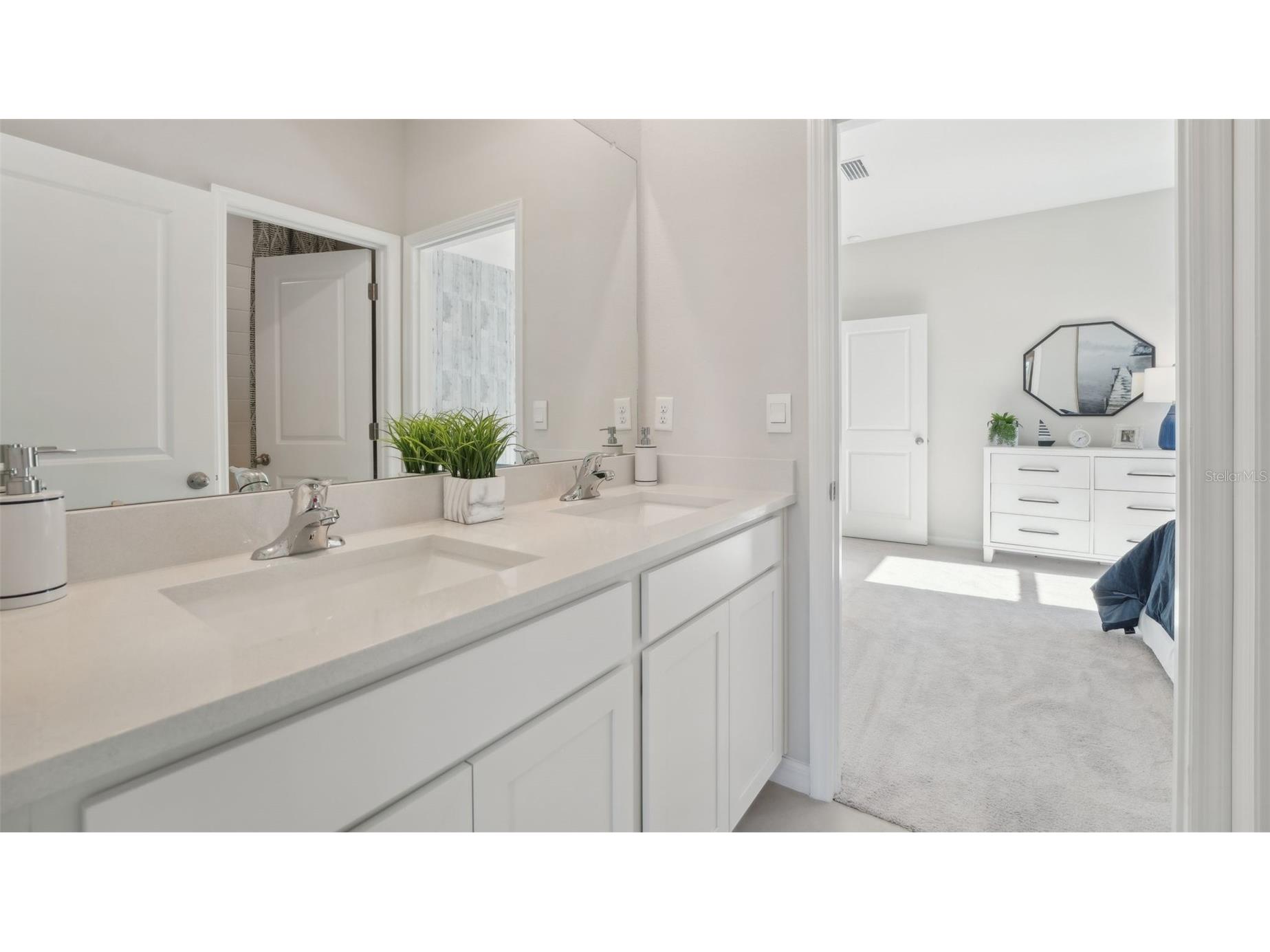 2117 Stratten Drive Zephyrhills FL 33541 TB8476079 image6