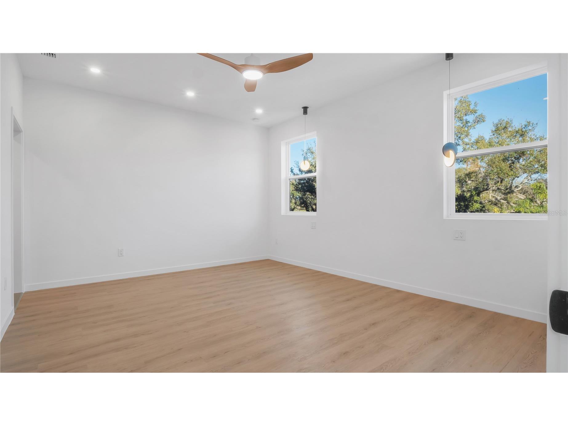 2118 4th Street S Saint Petersburg FL 33705 TB8470748 image13