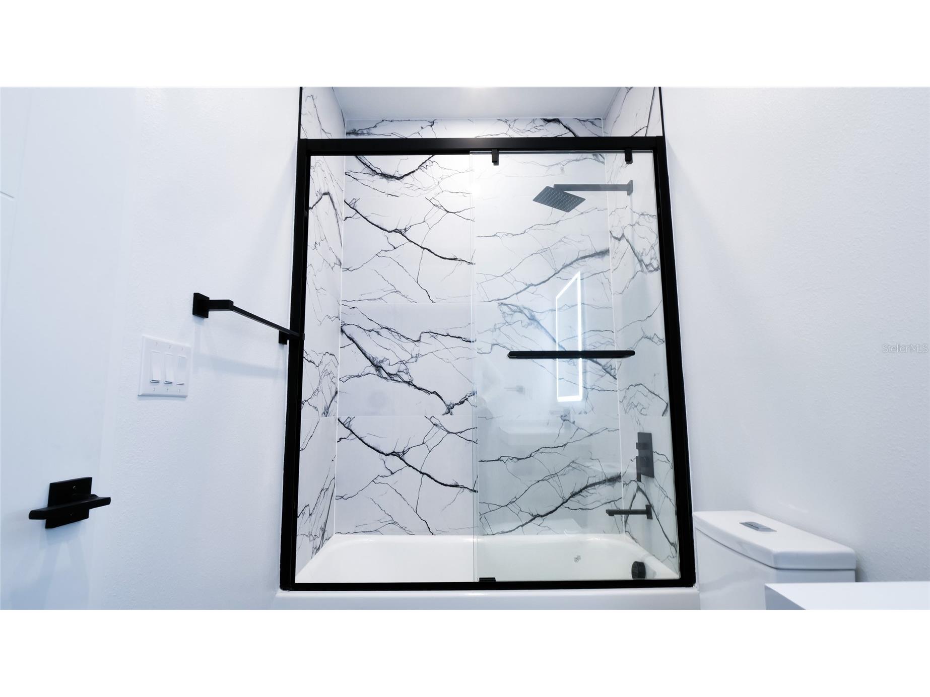 2118 4th Street S Saint Petersburg FL 33705 TB8470748 image15