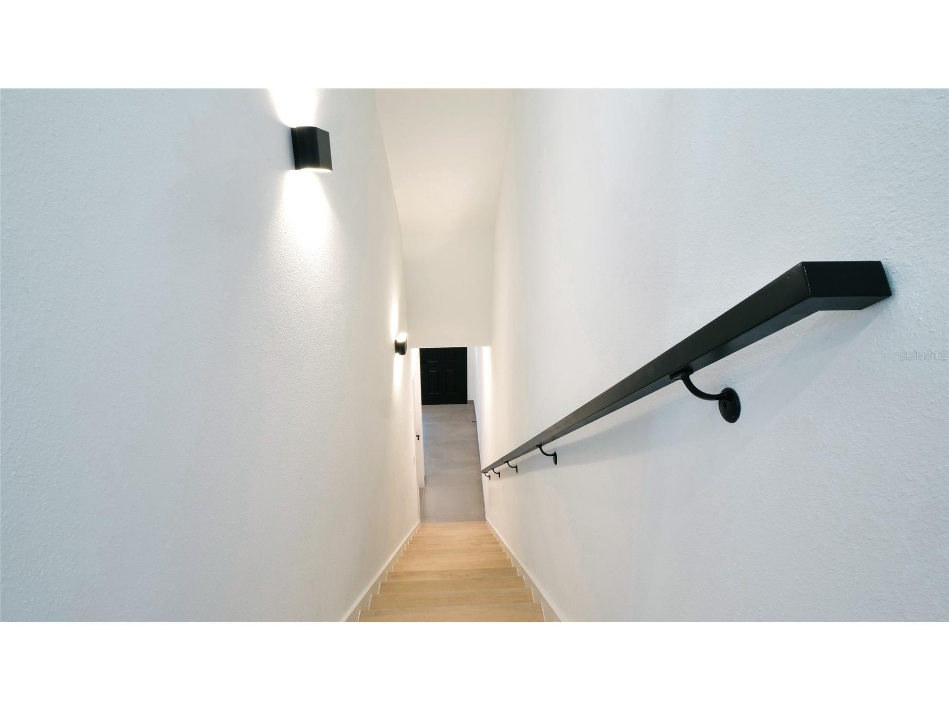 2118 4th Street S Saint Petersburg FL 33705 TB8470748 image18