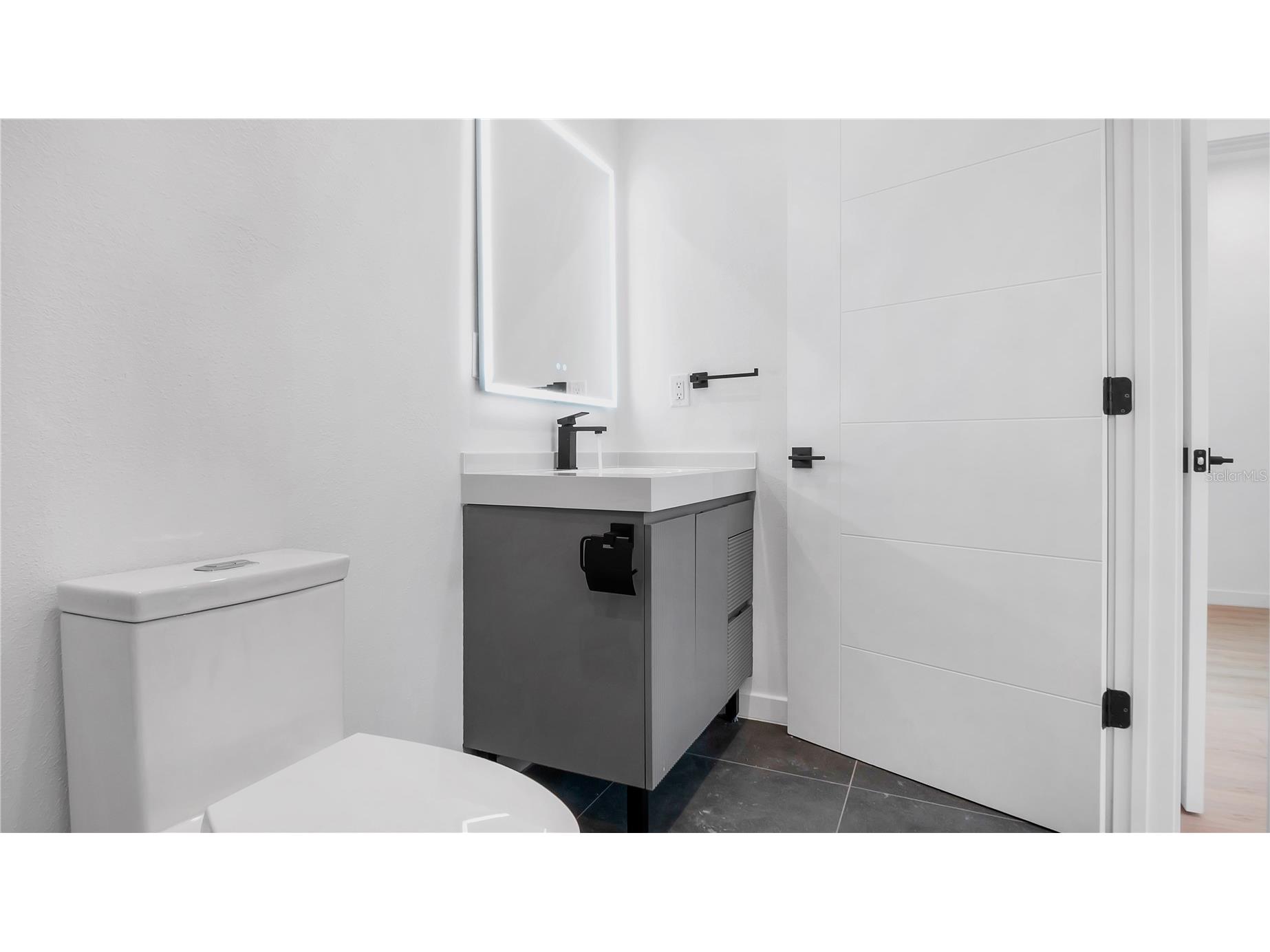 2118 4th Street S Saint Petersburg FL 33705 TB8470748 image21