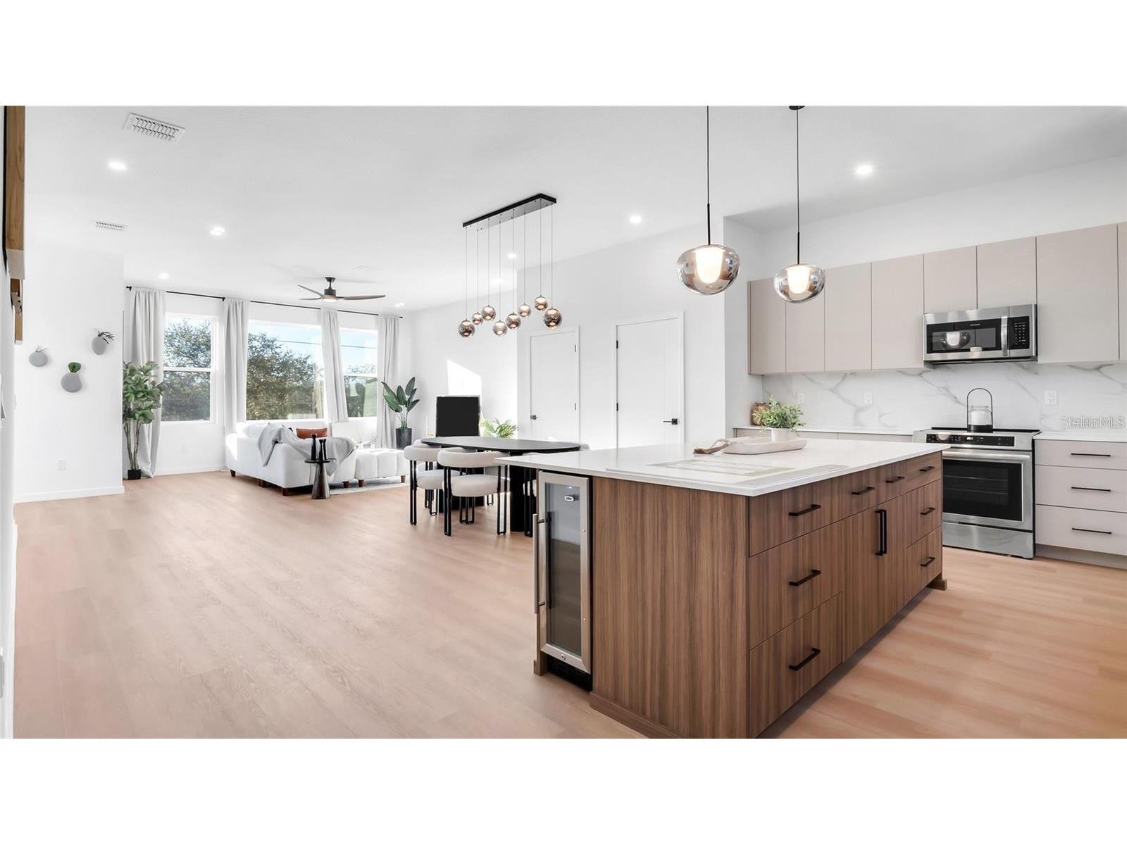 2118 4th Street S Saint Petersburg FL 33705 TB8470748 image25