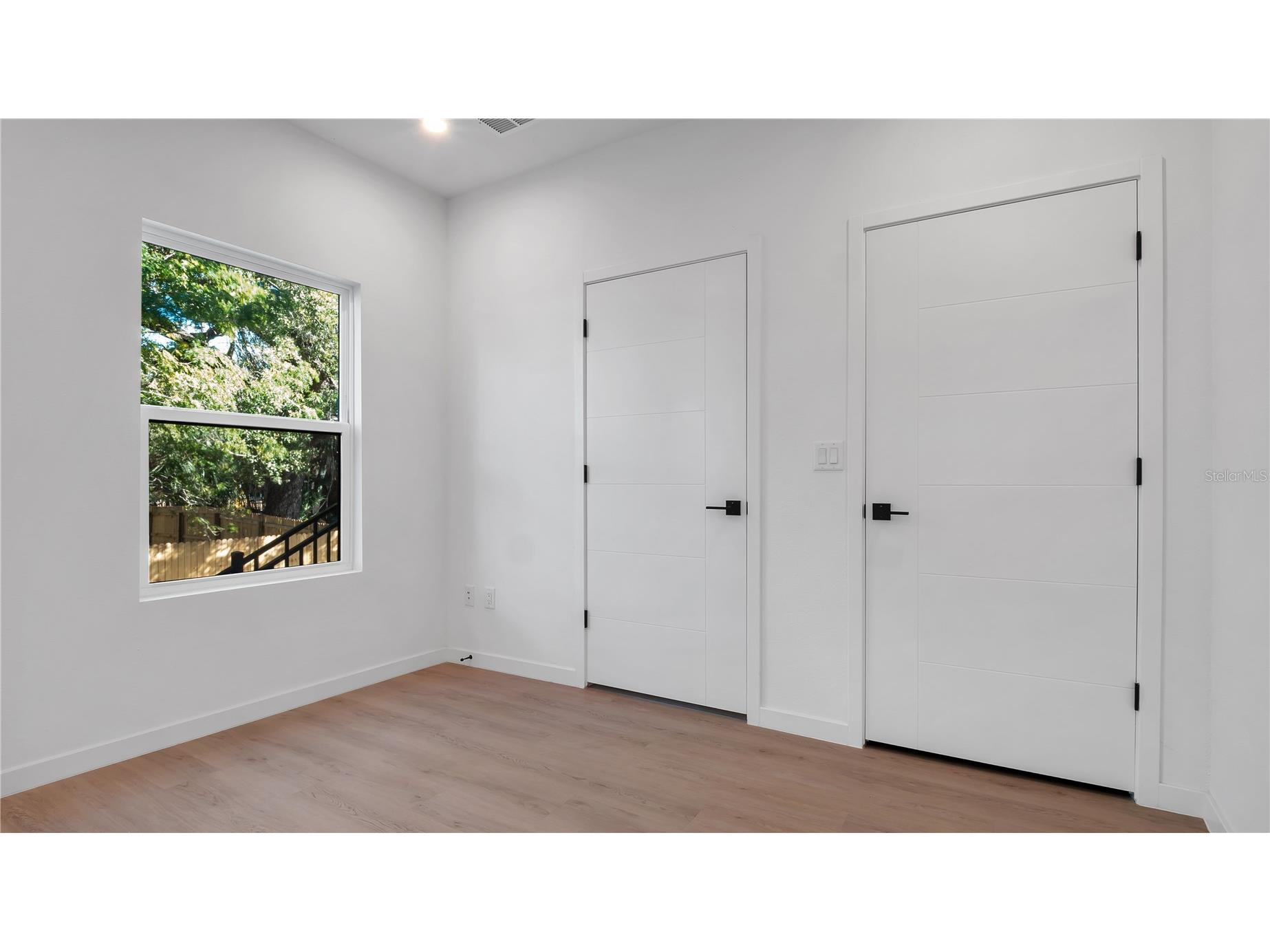 2118 4th Street S Saint Petersburg FL 33705 TB8470748 image47