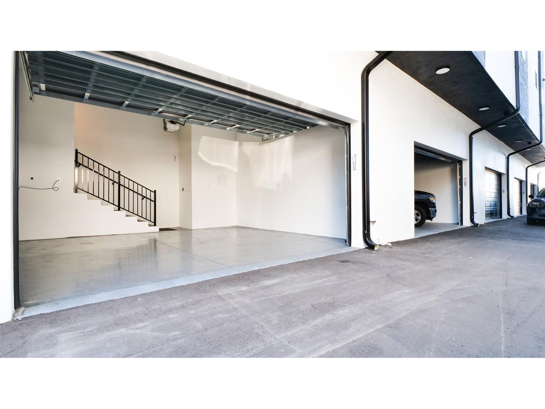 2118 4th Street S Saint Petersburg FL 33705 TB8470748 image59