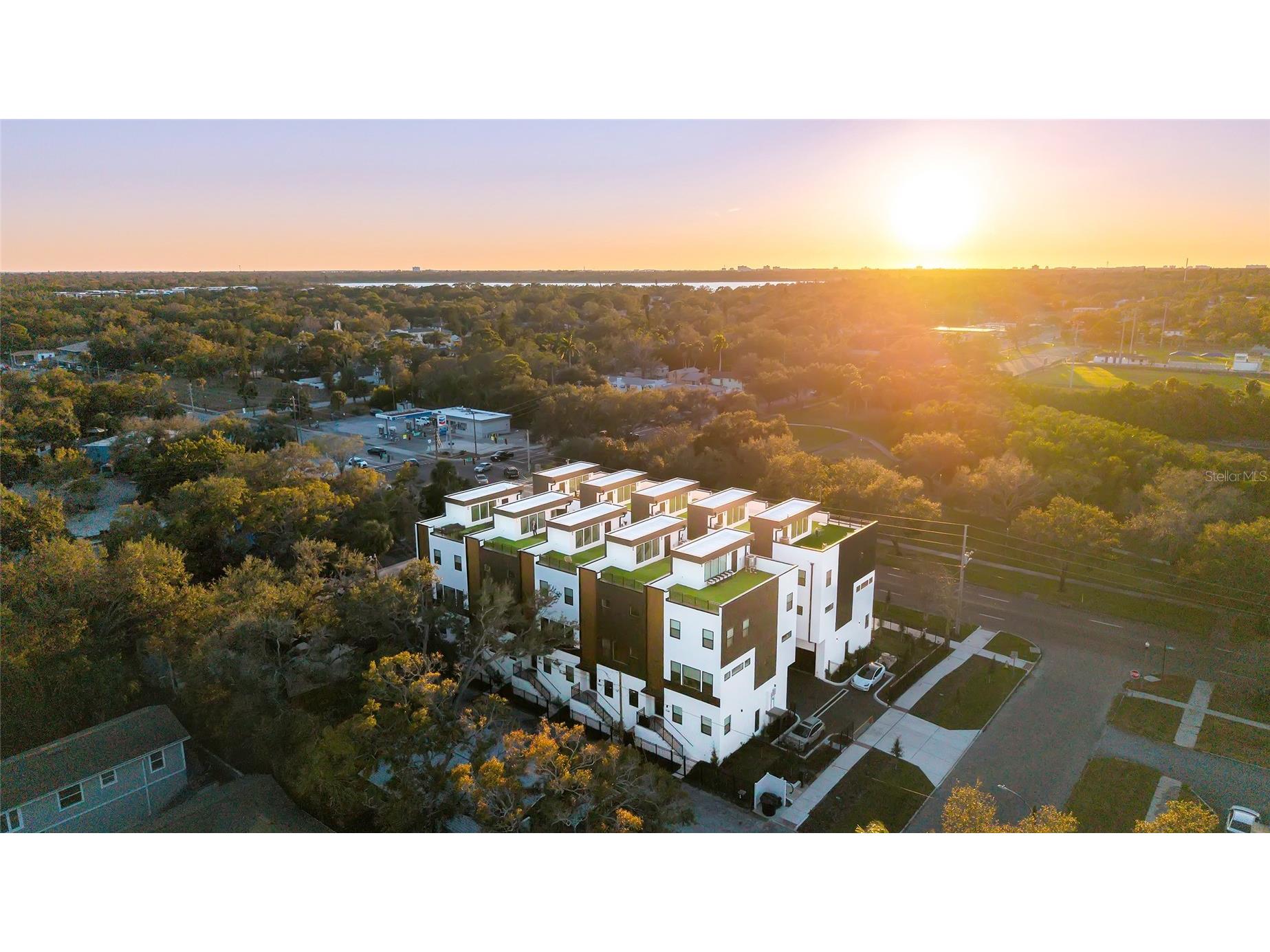 2118 4th Street S Saint Petersburg FL 33705 TB8470748 image62