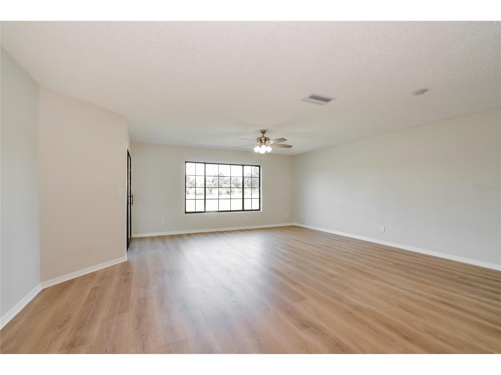 2118 Kings Cross Street Titusville FL 32796 TB8492013 image2