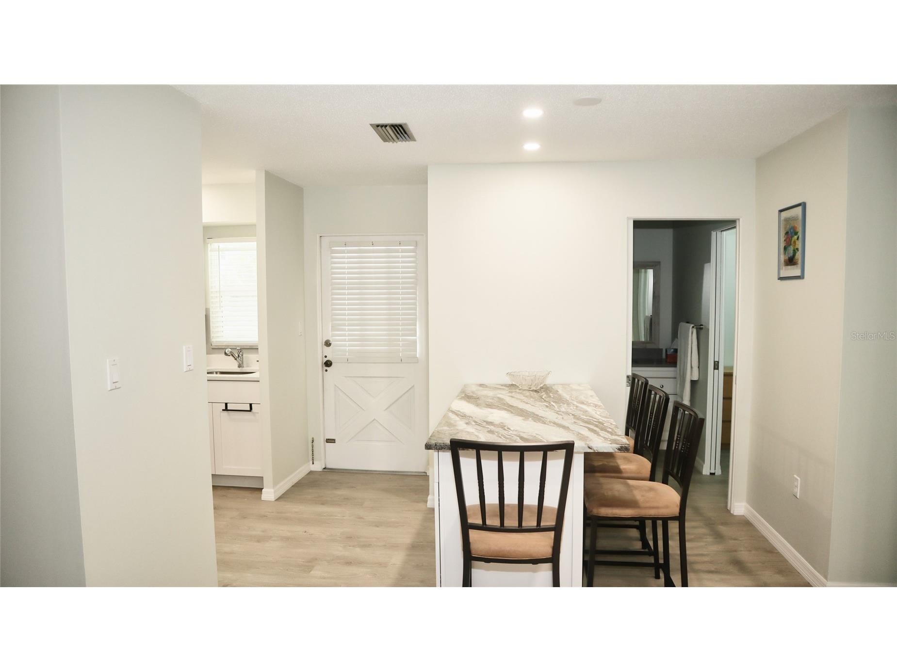2118 Michele Drive Sarasota FL 34231 N6143453 image22