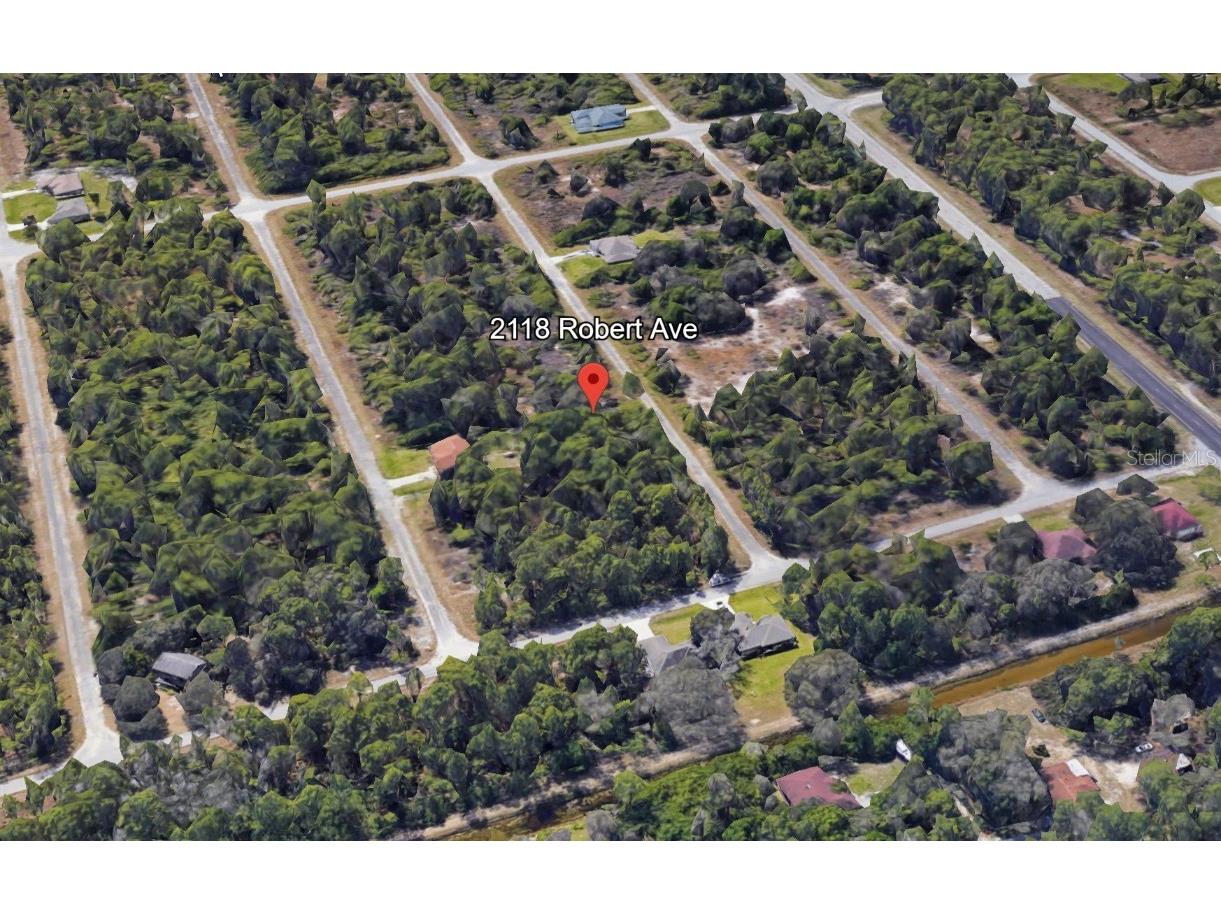 2118 Robert Avenue Alva FL 33920 C7512785 image1