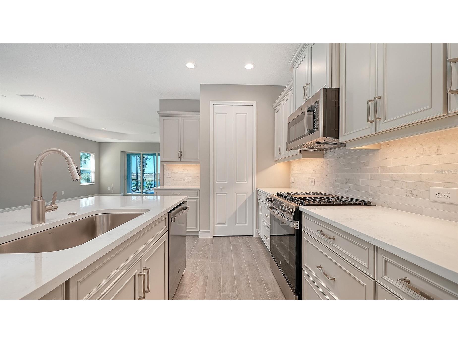 2118 Sylvester Palm Lane Bradenton FL 34212 TB8481010 image17