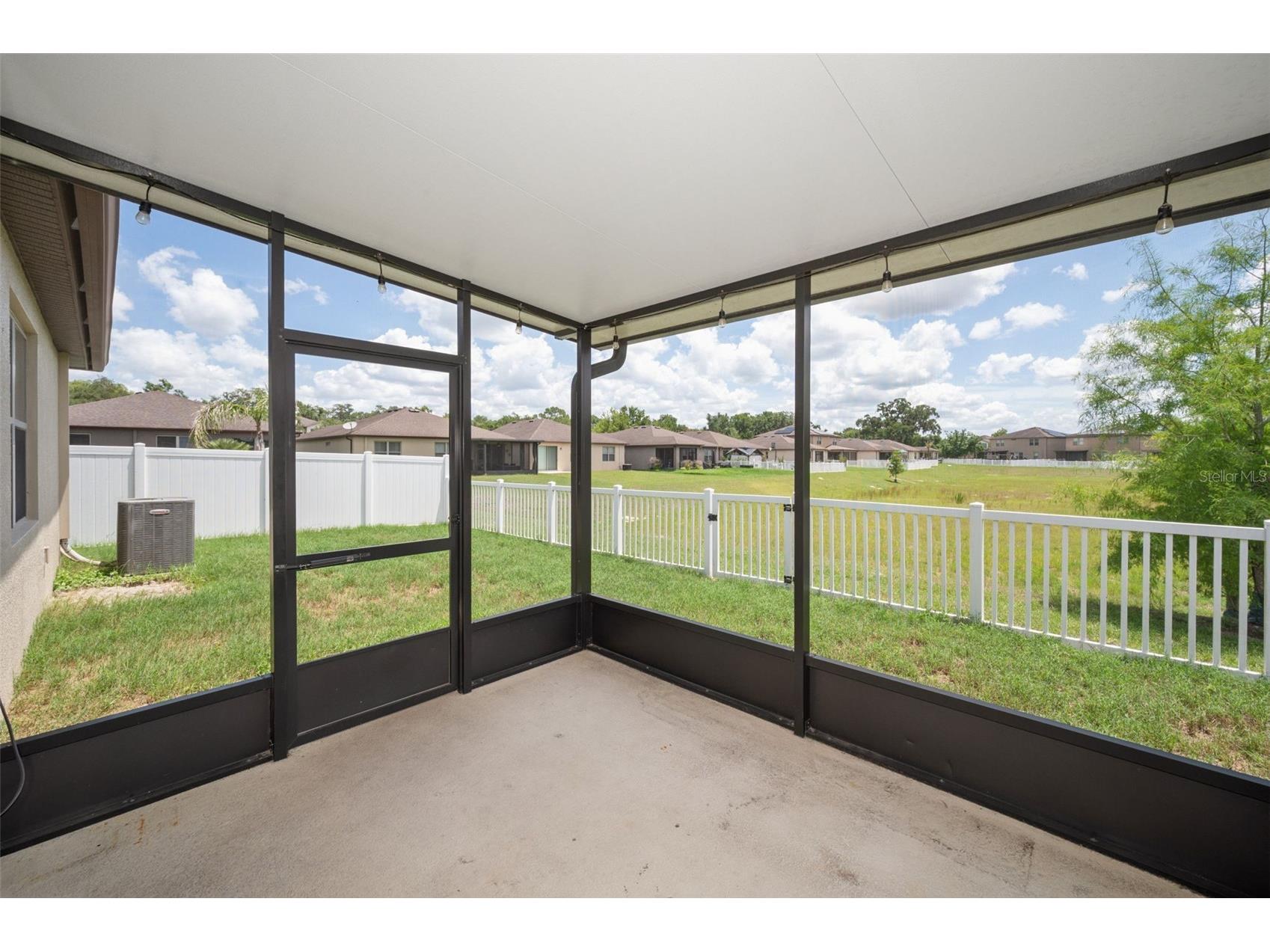 2118 Trillium Boulevard Brooksville FL 34604 TB8510021 image32