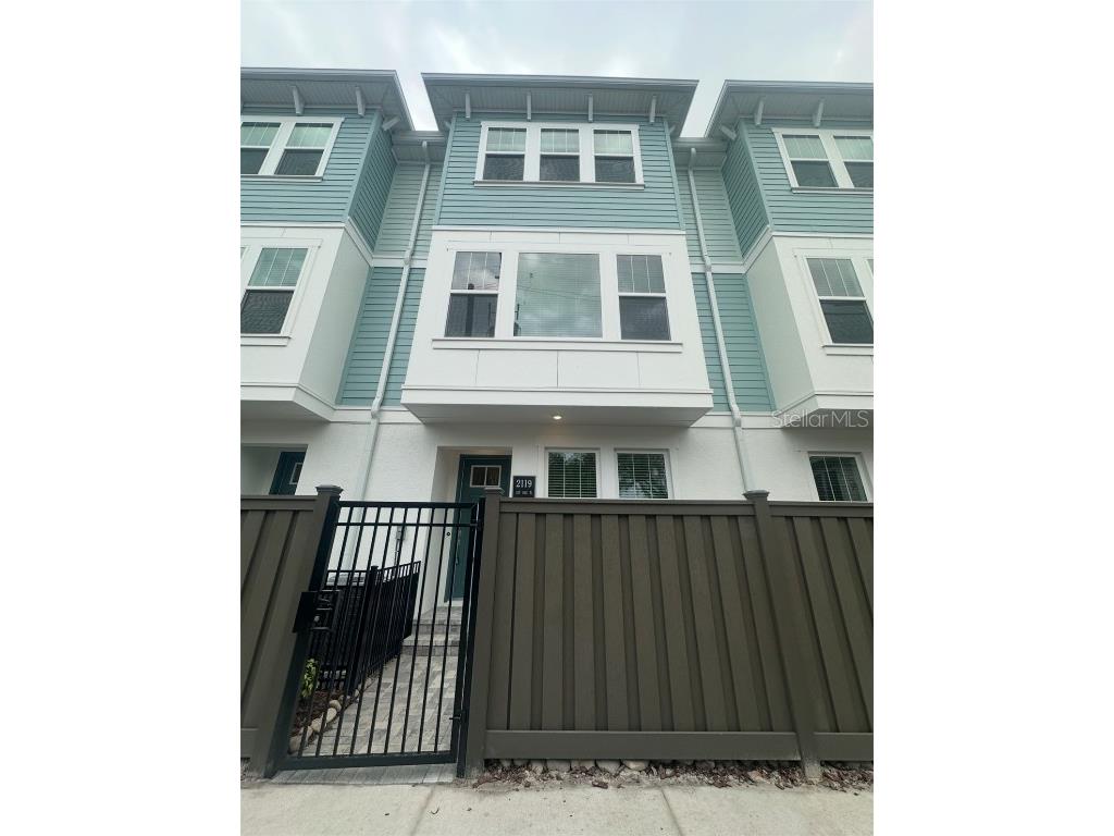 2119 1st Avenue N Saint Petersburg FL 33713 TB8360975 image1