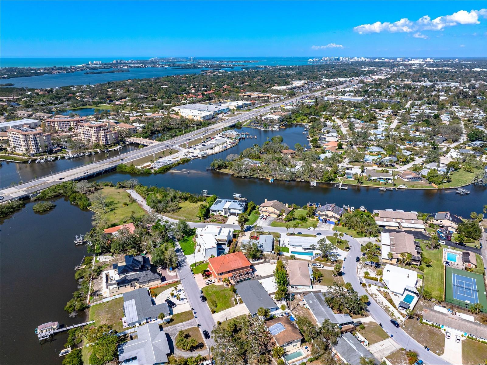 2119 & 2125 Montclair Drive #1 & 2 Sarasota FL 34231 A4696057 image15