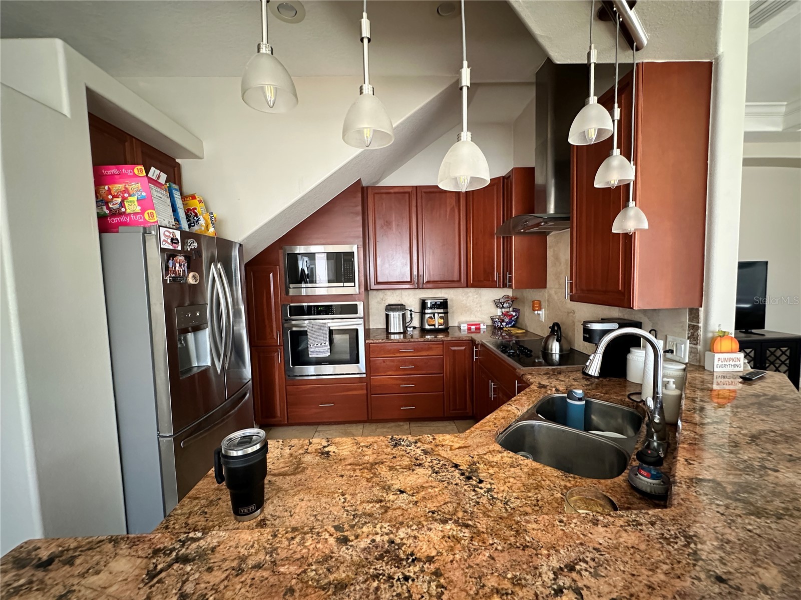 2119 & 2125 Montclair Drive #1 & 2 Sarasota FL 34231 A4696057 image20