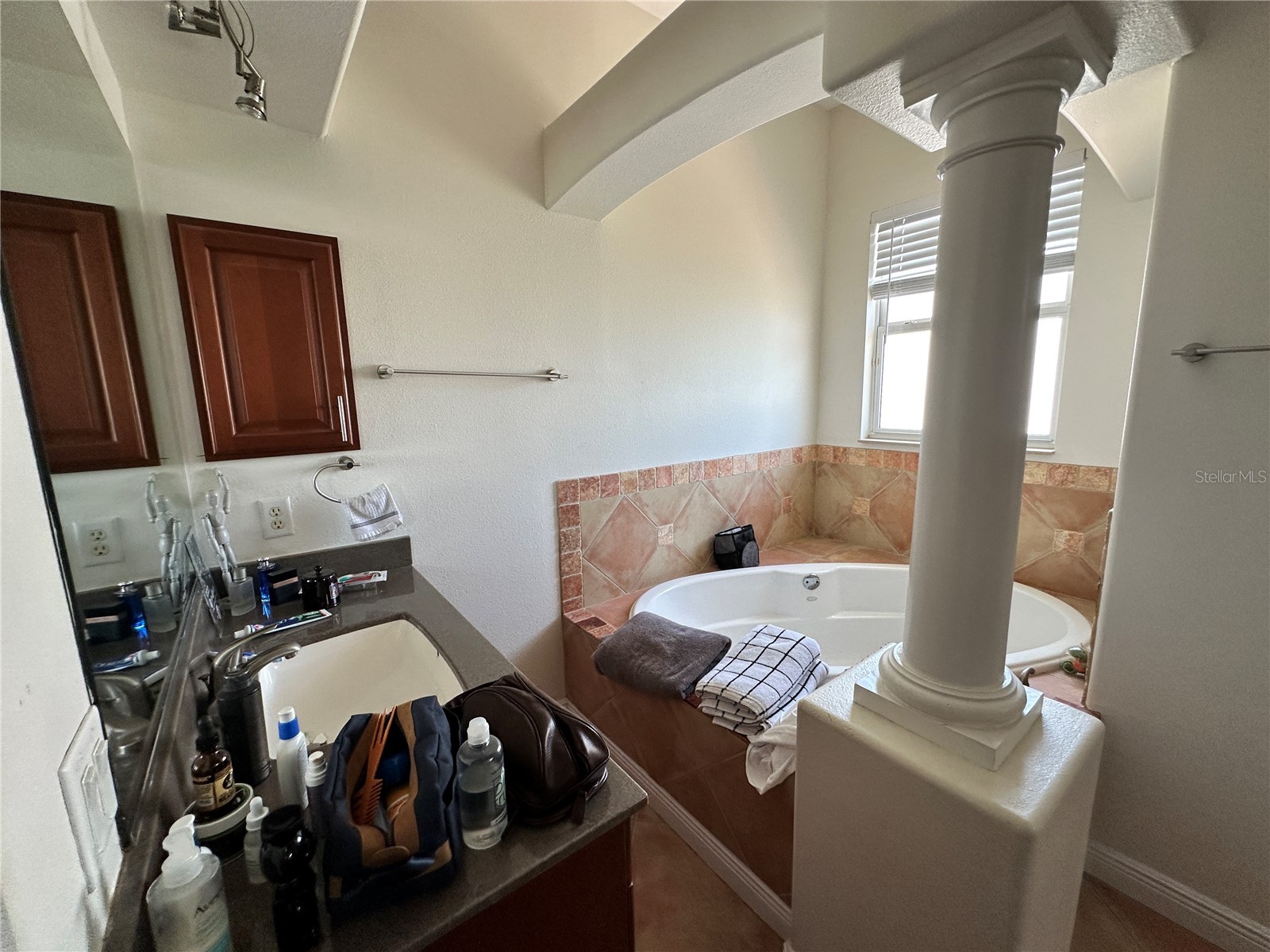 2119 & 2125 Montclair Drive #1 & 2 Sarasota FL 34231 A4696057 image52