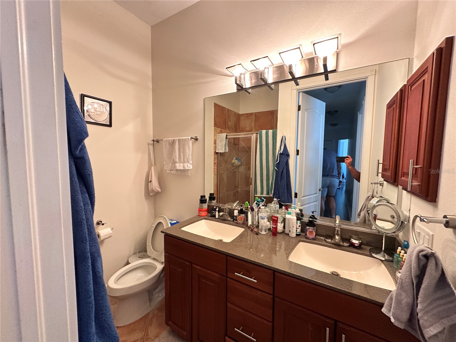 2119 & 2125 Montclair Drive #1 & 2 Sarasota FL 34231 A4696057 image54