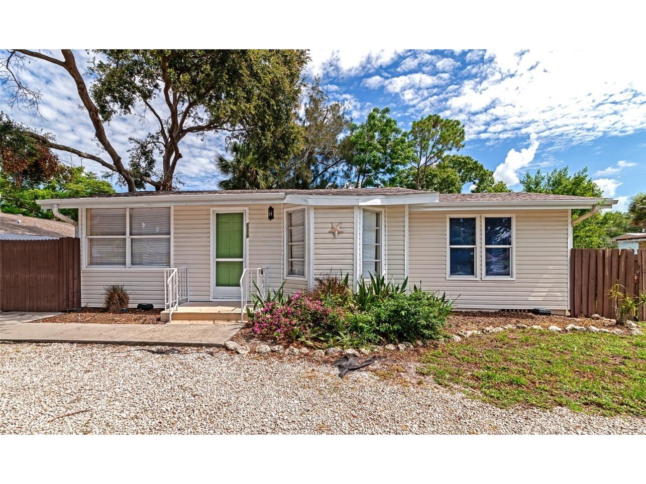 2119 Bougainvillea Street Sarasota FL 34239 A4617069 image1