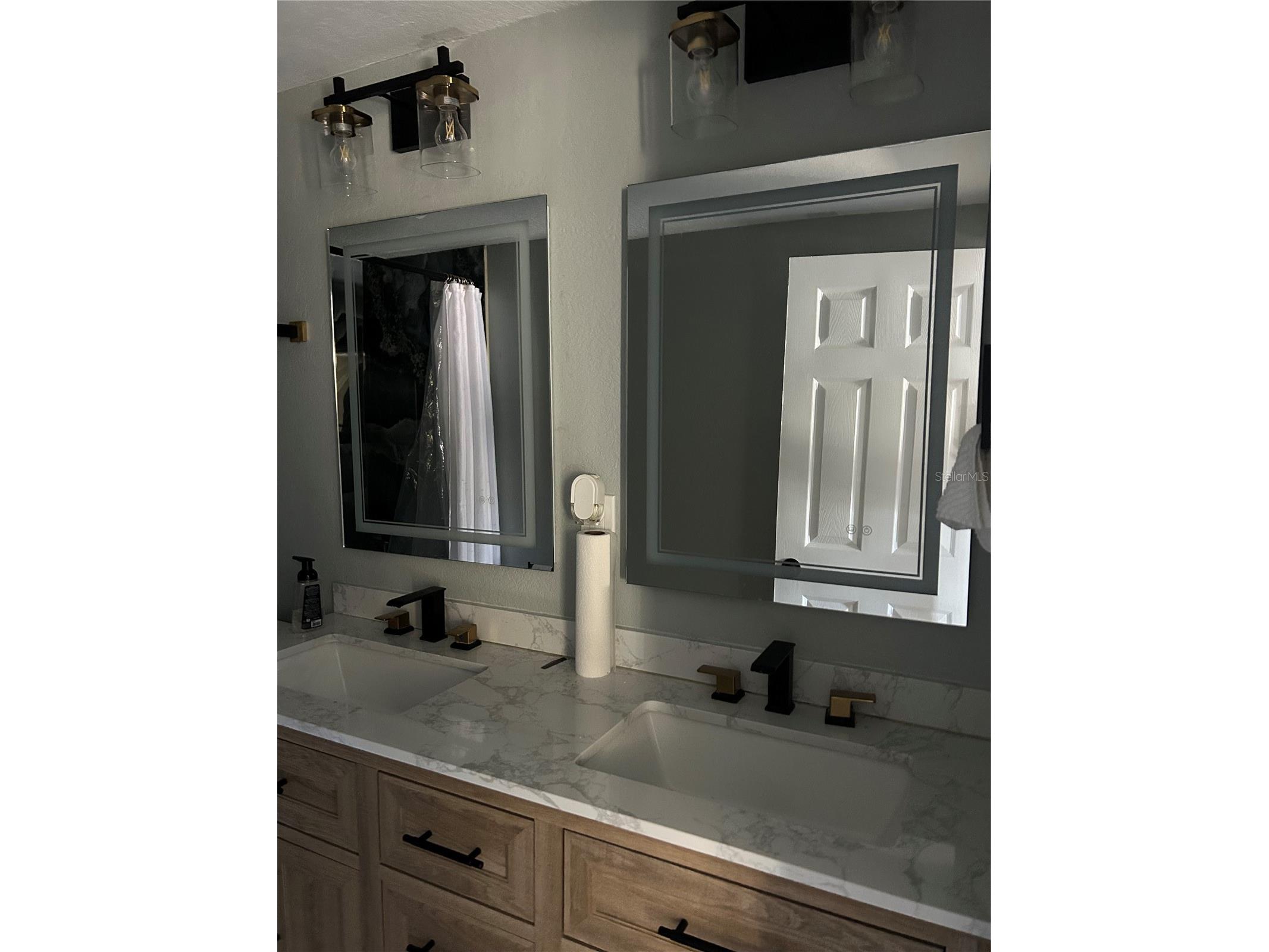2119 E Ellicott Tampa FL 33610 TB8473065 image18