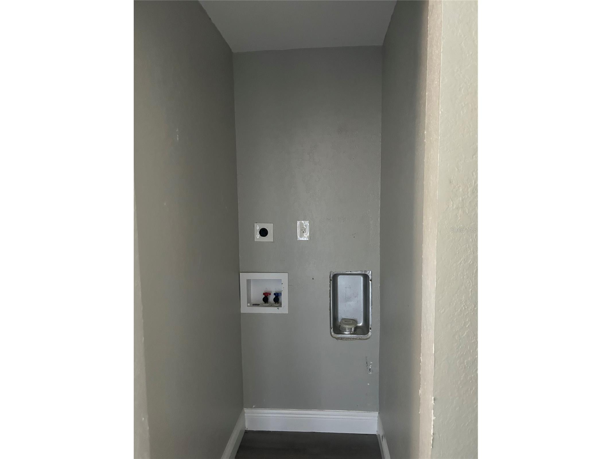 2119 E Ellicott Tampa FL 33610 TB8473065 image20