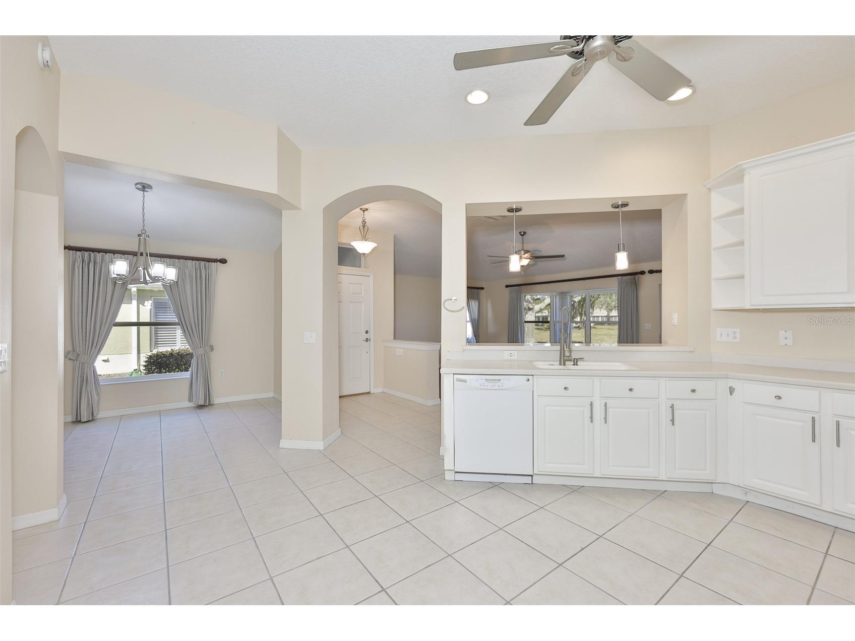 2119 Grantham Greens Drive Sun City Center FL 33573 TB8474801 image5