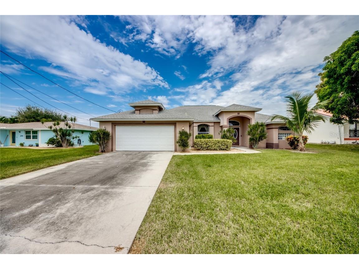 2119 NE 1st Terrace Cape Coral FL 33909 A4623404 image1
