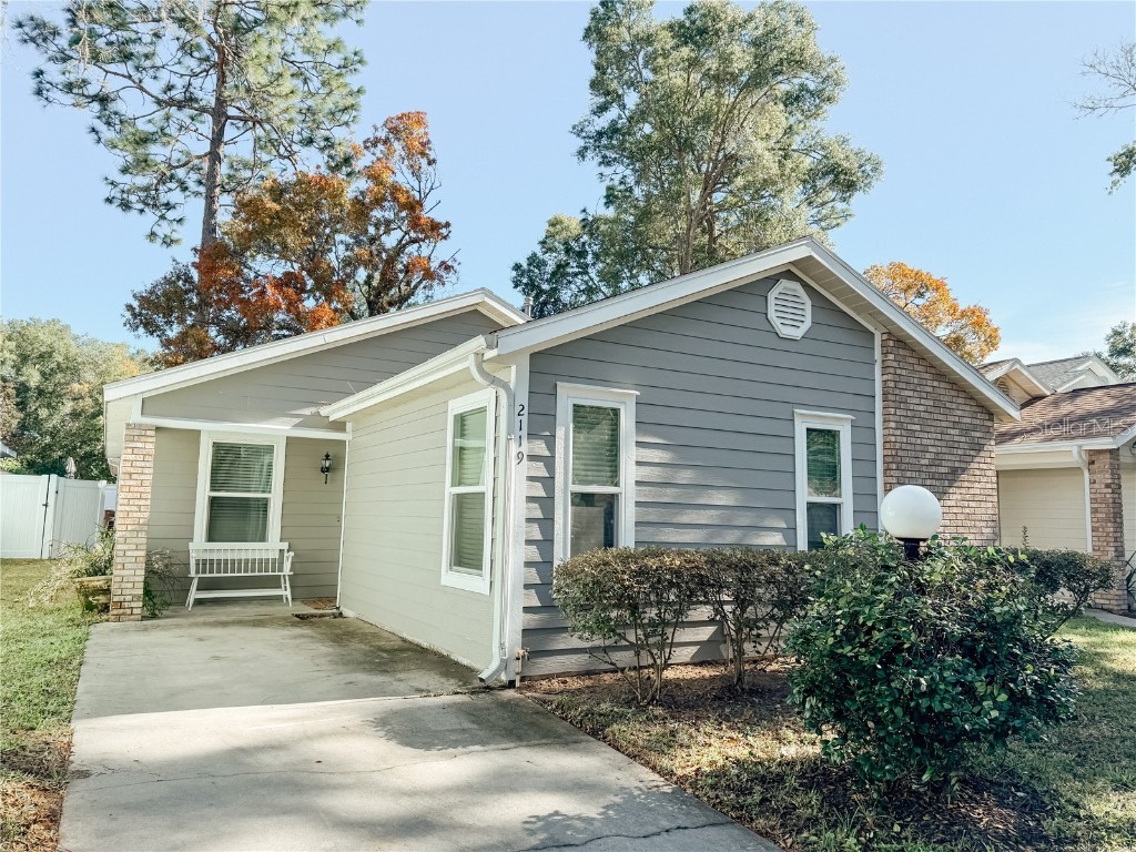 2119 NE 40th Avenue Ocala FL 34470 OM669264 image1