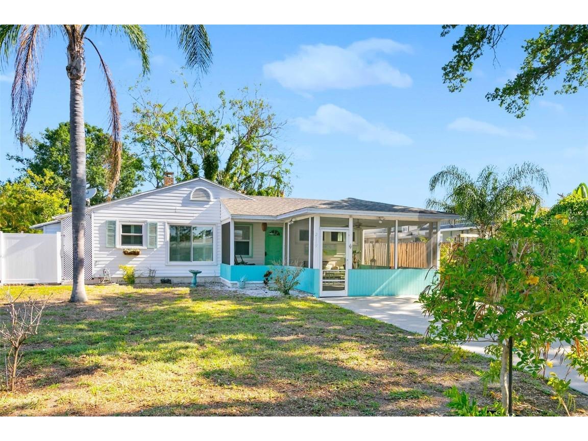 2119 Orchid Street Sarasota FL 34239 A4608305 image1