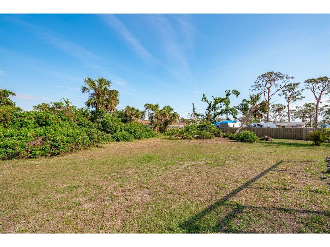 2119 Pennsylvania Avenue Englewood FL 34224 D6128691 image1