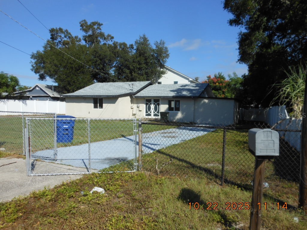 2119 W Comanche Avenue Tampa FL 33603 TB8443054 image1