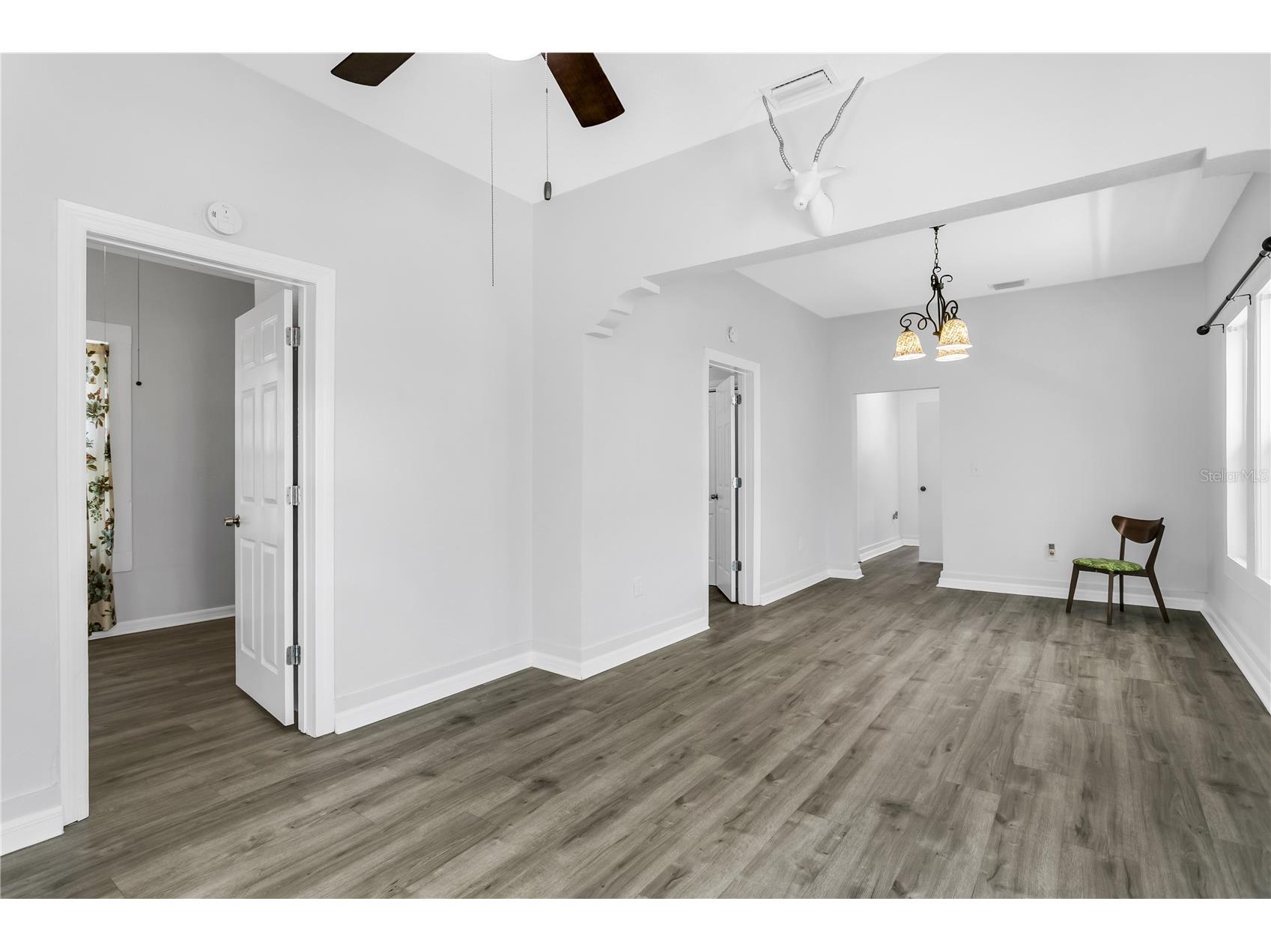 2119 W Spruce Street Tampa FL 33607 TB8470438 image6