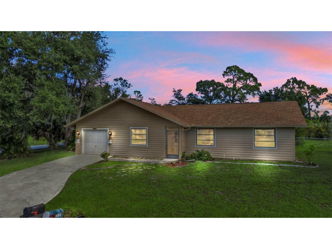 21192 Berkshire Avenue Port Charlotte FL 33954 C7497323 image1