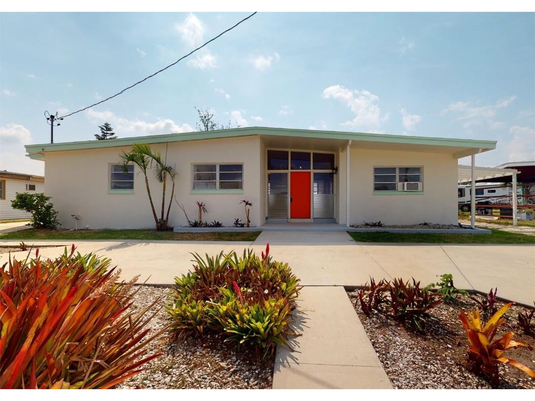 21195 Gladis Avenue Port Charlotte FL 33952 - SUNRISE WATERWAY C7472288 image1