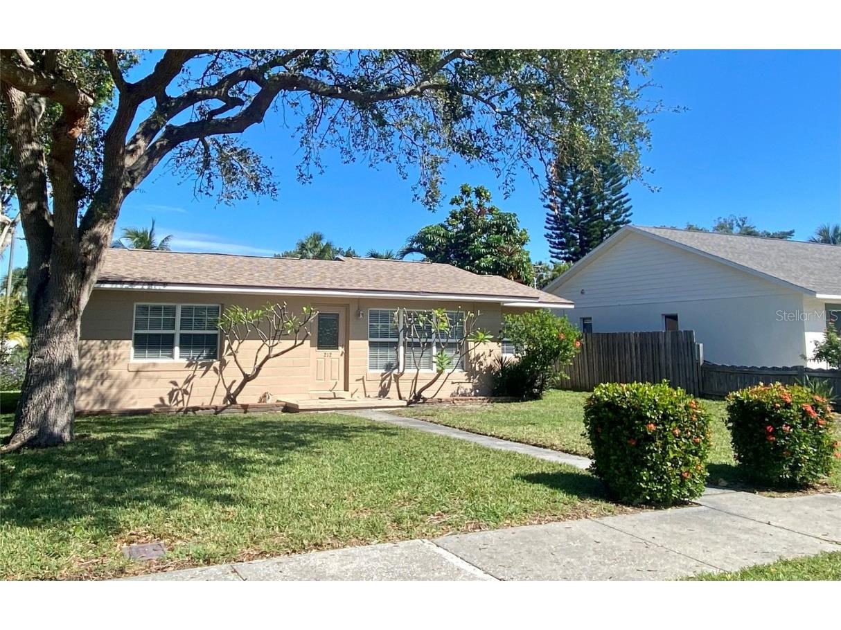 212 42nd Avenue Saint Pete Beach FL 33706 U8179107 image1
