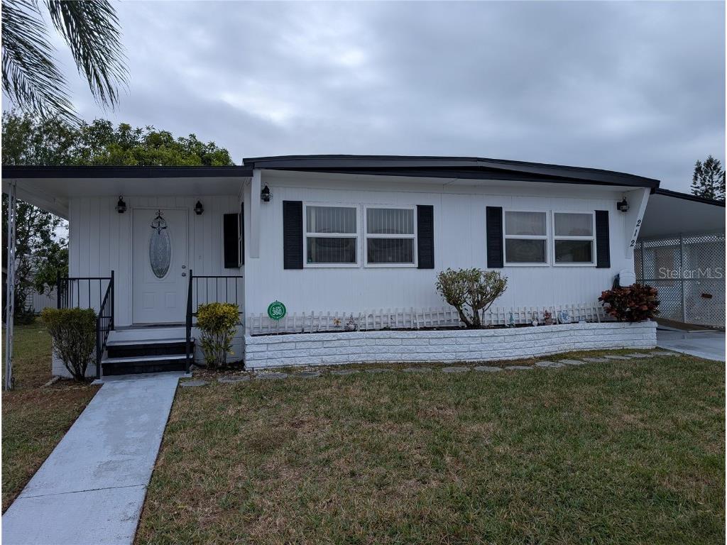 212 48th Avenue Drive W Bradenton FL 34207 A4636862 image1