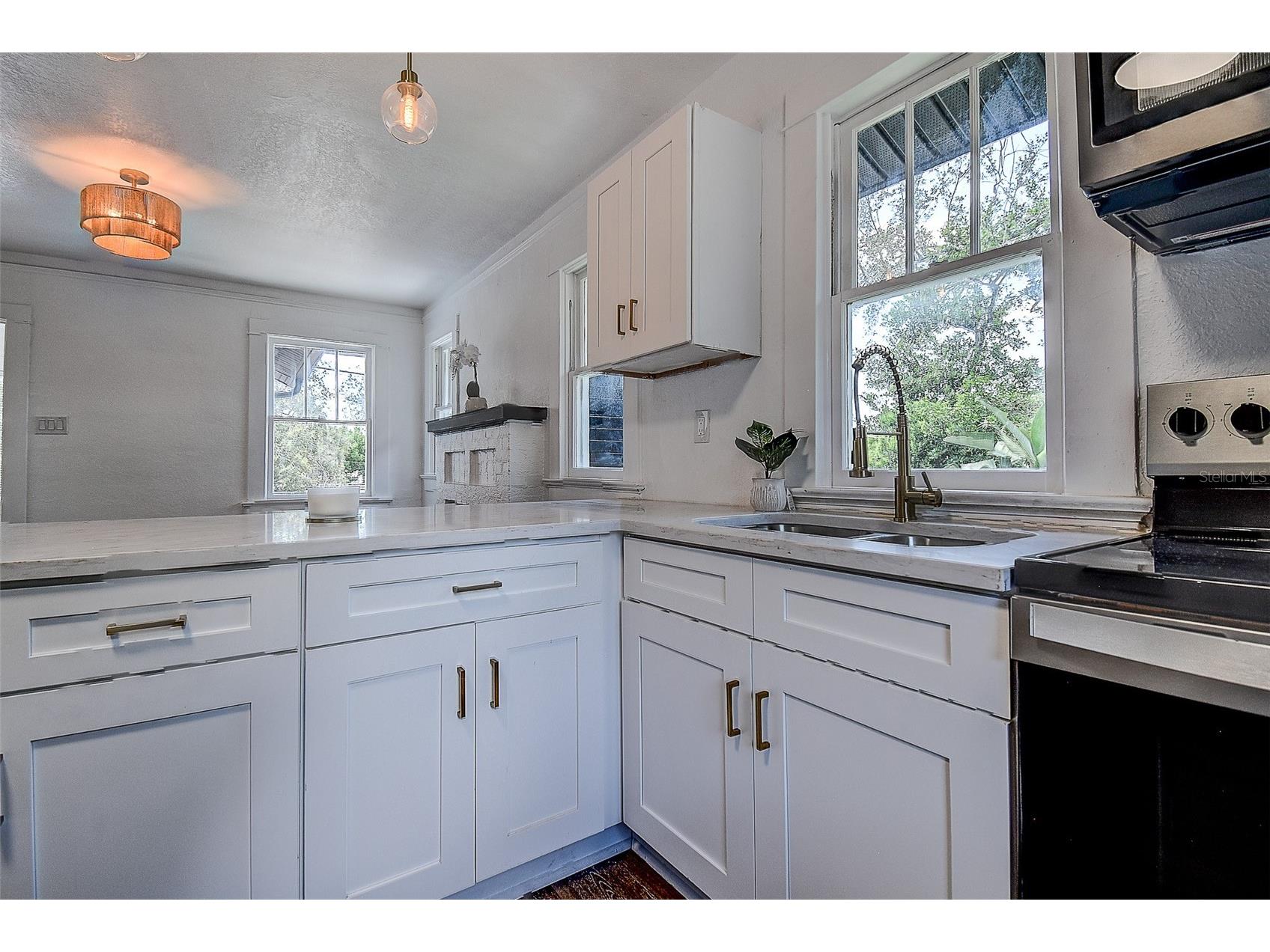 212 48th Street N Saint Petersburg FL 33713 TB8520214 image5